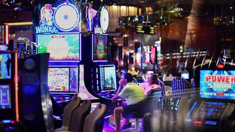 Skyline Hotel and Casino  Table Games, Slots and Rewards