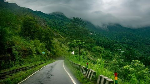 Mukteshwar To Kurseong: These Are The Best Places To Visit In India This April