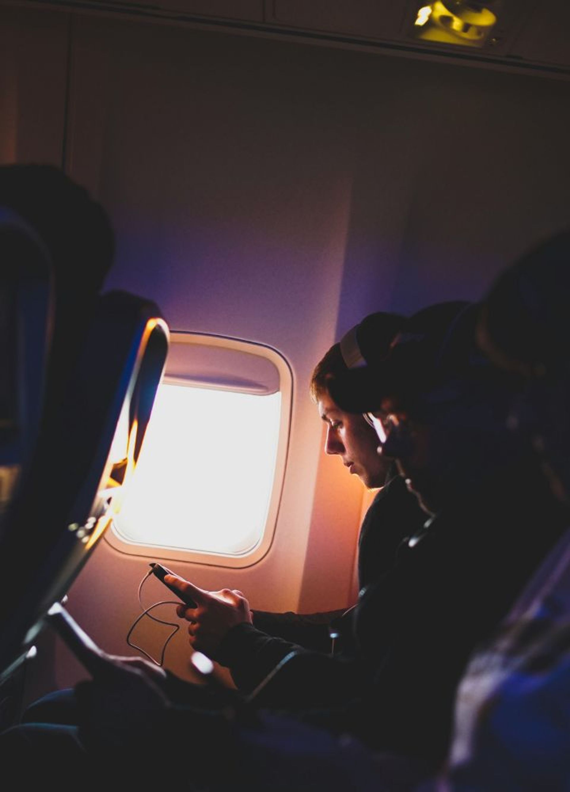 Here's Why Window Shades Have To Be Up During Takeoff And Landing