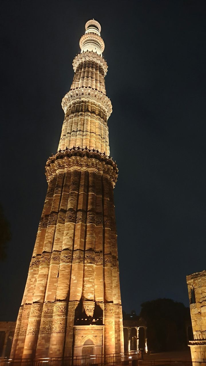 qutub-minar-at-night-view