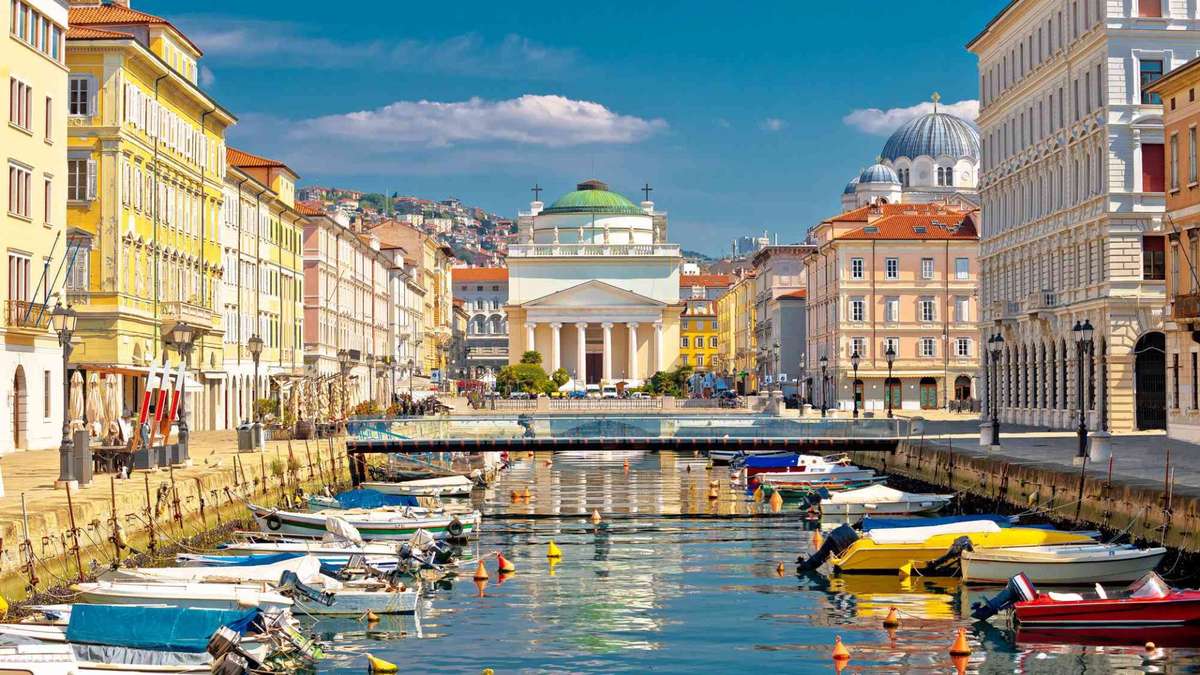 Lesser-known Beautiful Destinations In Italy, According To A Local, image size:1200x675