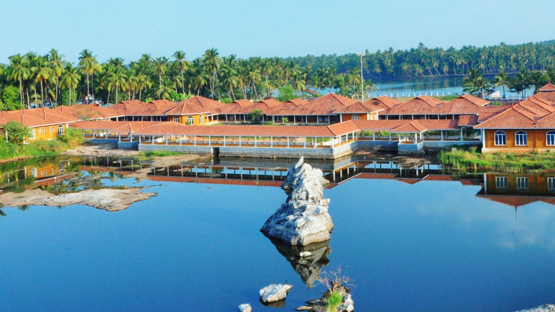 Backwaters, Beaches & Food: Things To Do In Kozhikode - City Of ...