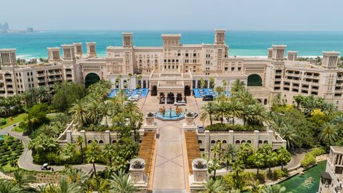 Immerse In The Art Of Indulgence With Jumeirah Al Qasr, Dubai