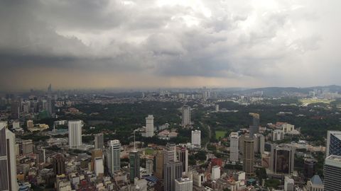 马来西亚多个州属发出三天暴雨警告