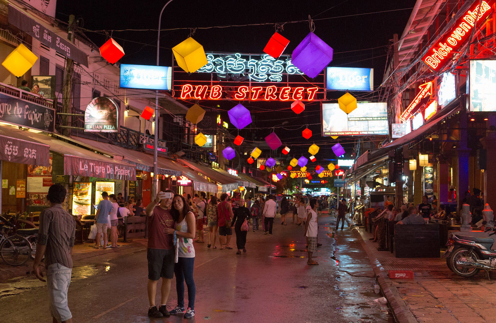 Siem Reap pub street