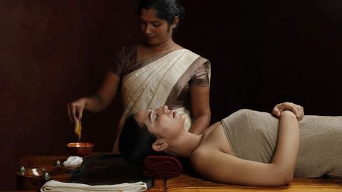 Top Spas In Kerala, A Sanctuary For Ayurvedic Massage And Healing(02)