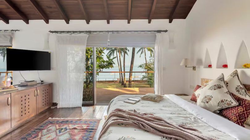 Baywater Sea-Facing Villa (Vagator, Goa)