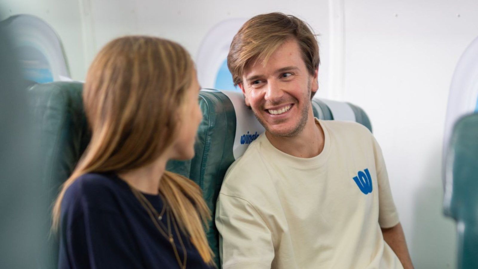 Can This In-Flight Messaging App Become The ‘Tinder Of Aeroplanes’?