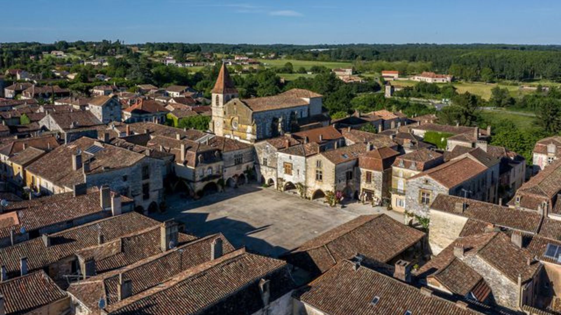 France s Dordogne Is Home To Medieval Towns And A Majestic Chateaux france-s-dordogne-is-home-to-medieval-towns-and-a-majestic-chateaux