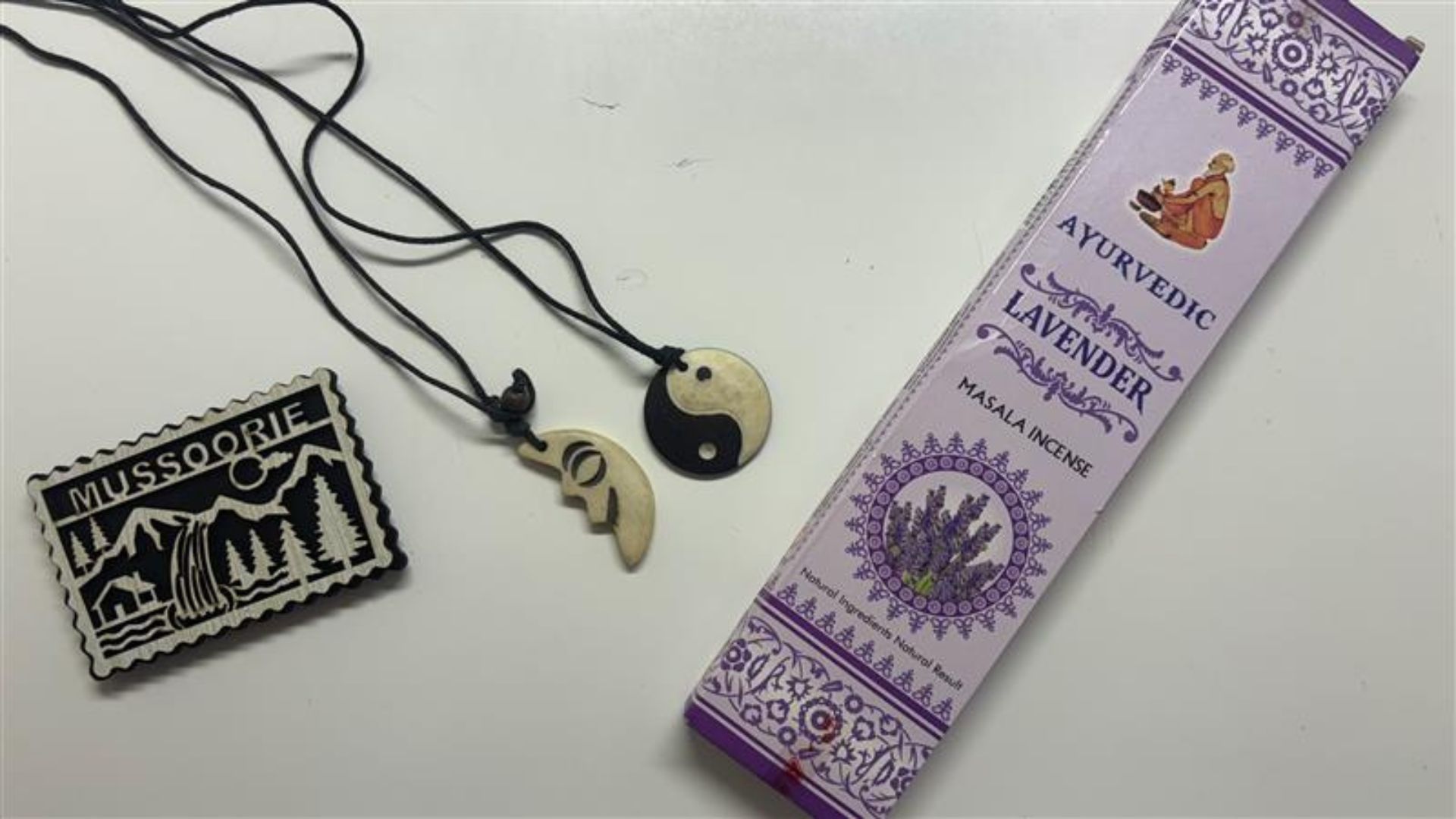 travel souvenir shopping