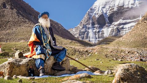 How Sadhguru Slept On His Bike, Ate Only 'Aloo', And Found His Life's Philosophy In Motion