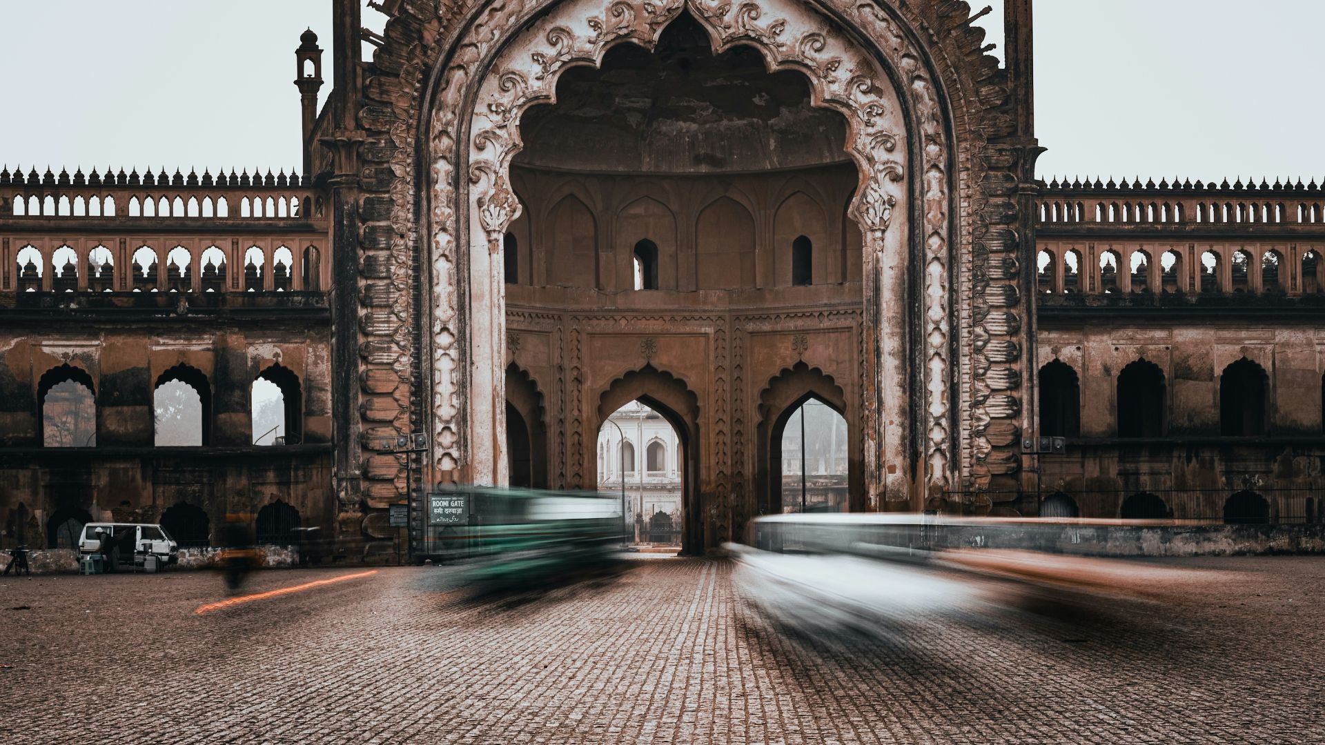 Culture Of Lucknow: A Living Legacy Of Craft, Cuisine, And Courtesy