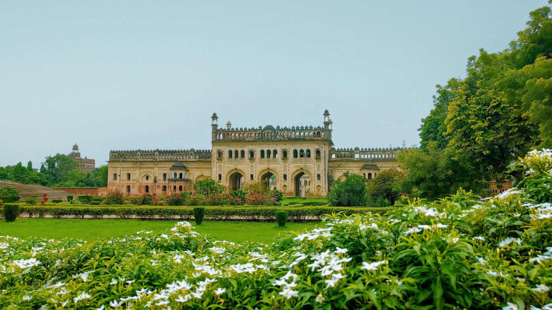 Culture Of Lucknow: A Living Legacy Of Craft, Cuisine, And Courtesy