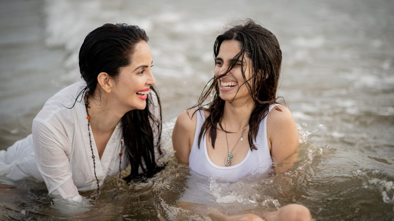 Rukhsar Rehman s Aishom Ahmed