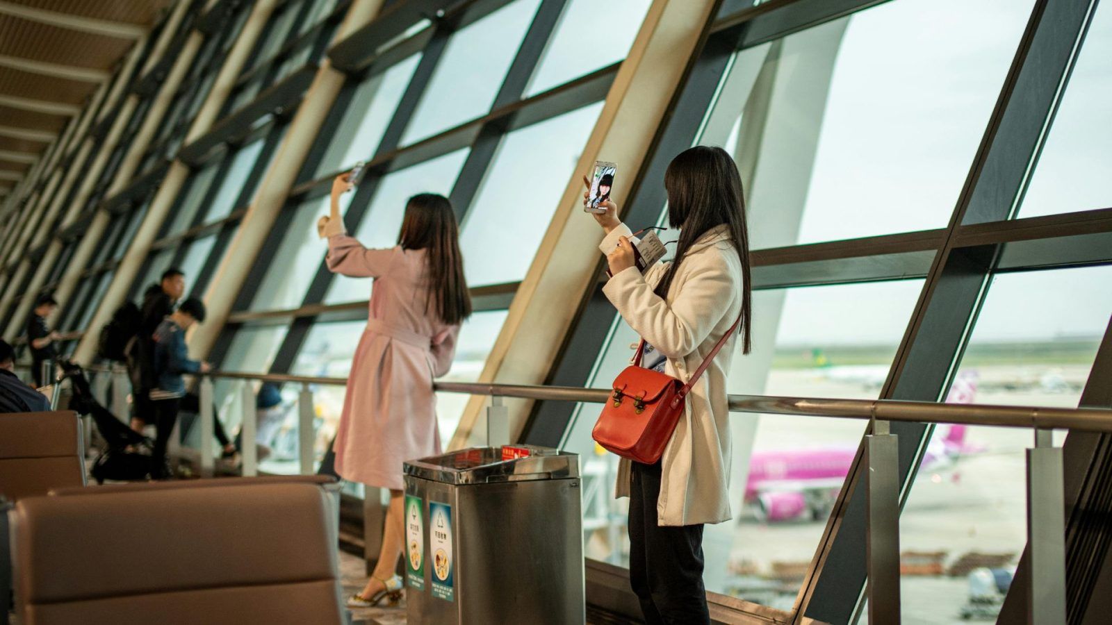Your Airport Reels Will Now Lead To Heavy Fines; DGCA Issues Stricter Rules