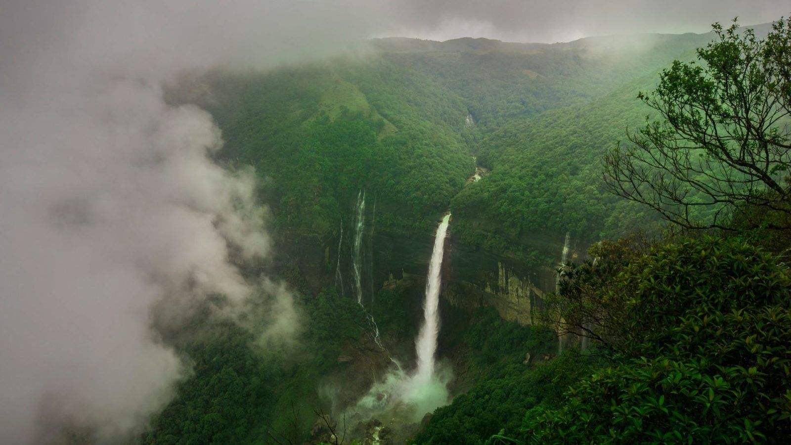 India In July 2026: 8 Places That Are Beautiful During The Monsoon Season