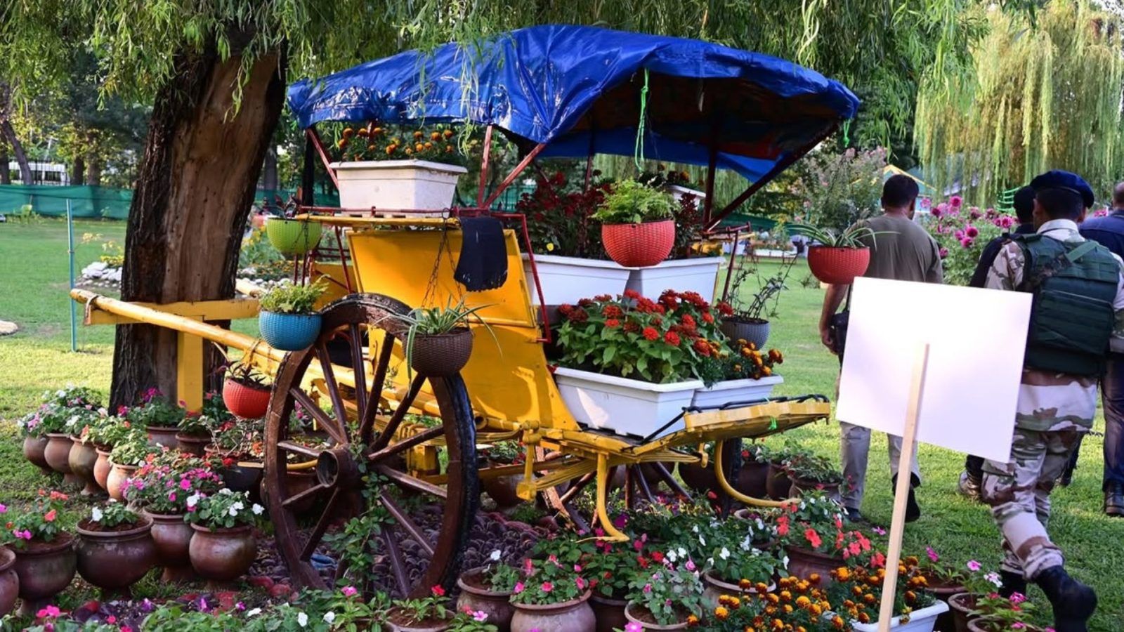 Waste To Wonder: This New Flower Garden In Srinagar Teaches A Lesson In Recycling