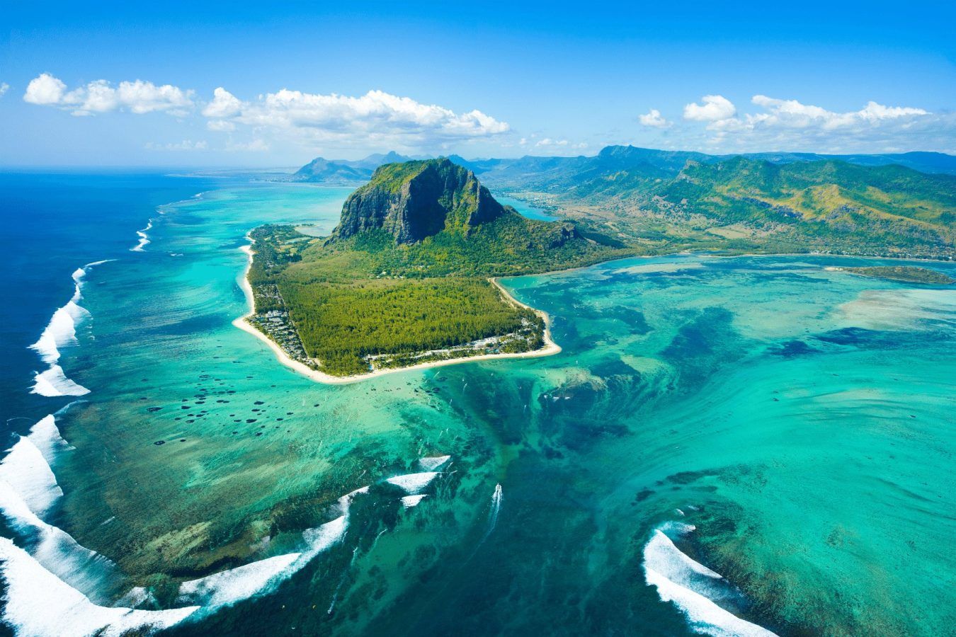 6 Reasons Why Mauritius Should Be At The Top Of Your Travel Bucket