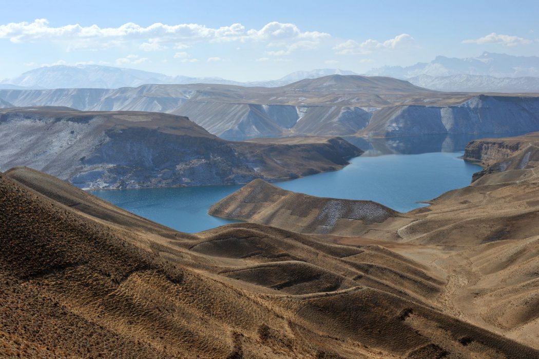 Afghanistan tour guide : Arrival on Band-e-Amir lakes, Afghanistan
