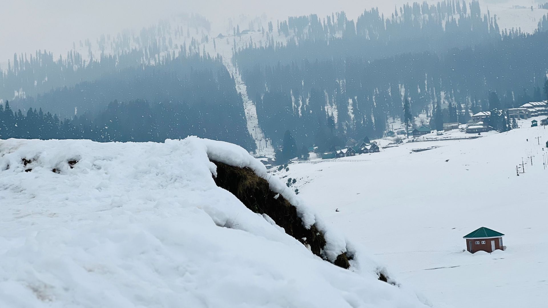 Kashmir Snowfall Mesmerising Images Of The WhiteCovered Valley Kashmir Snowfall Mesmerising Images Of The WhiteCovered Valley