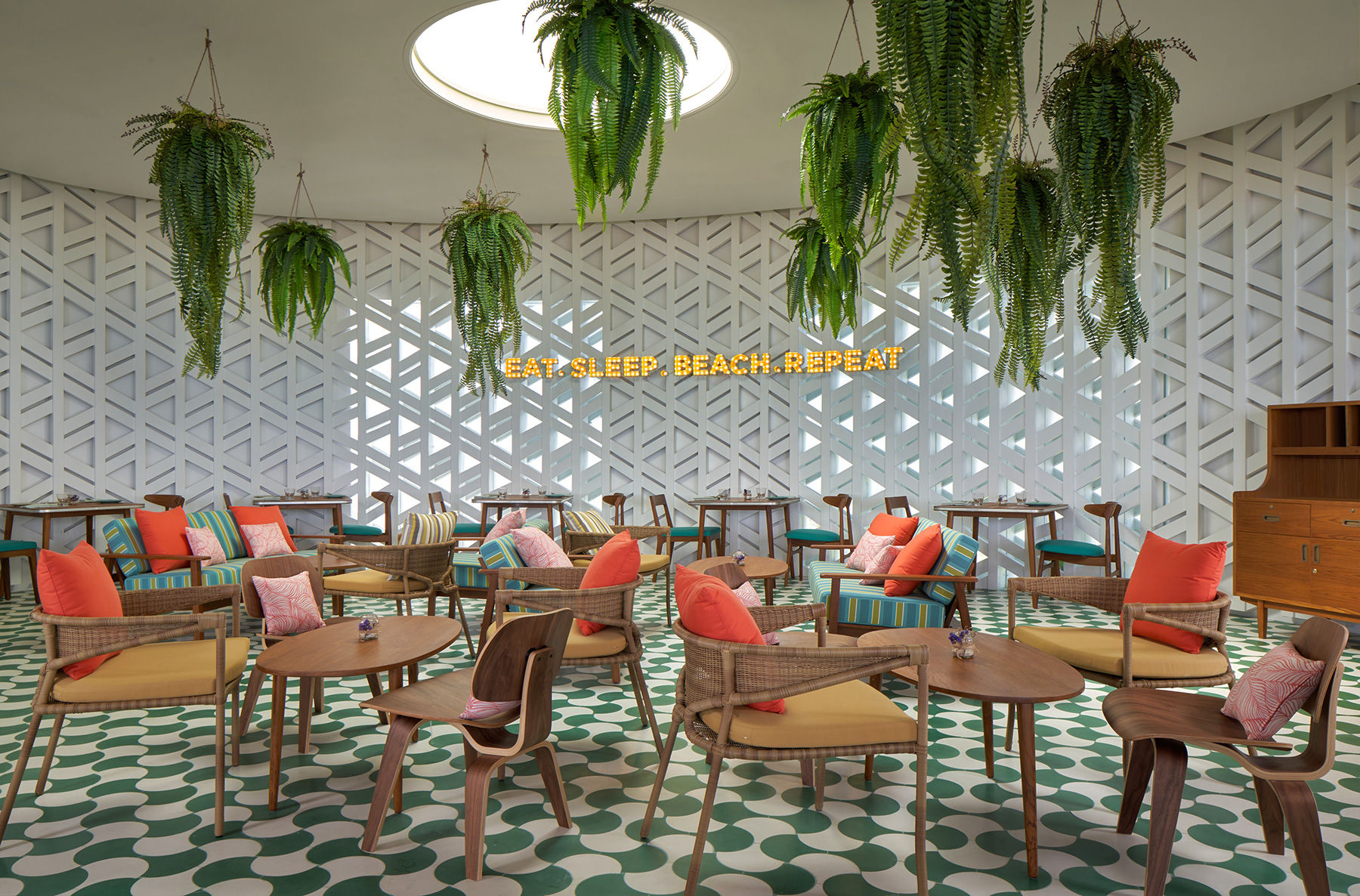 Sin and Be SEEN in Samui: Avani Chaweng Samui Hotel & Beach Club