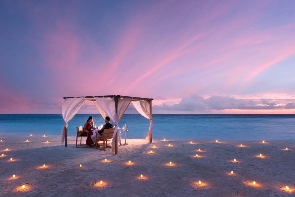 Hilton Maldives Amingiri Resort & Spa: Sunset Dining