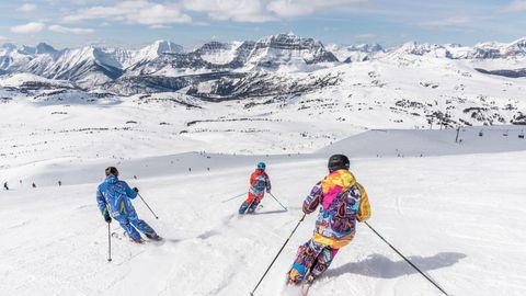 7 Ski Destinations Perfect For A Romantic Winter Getaway