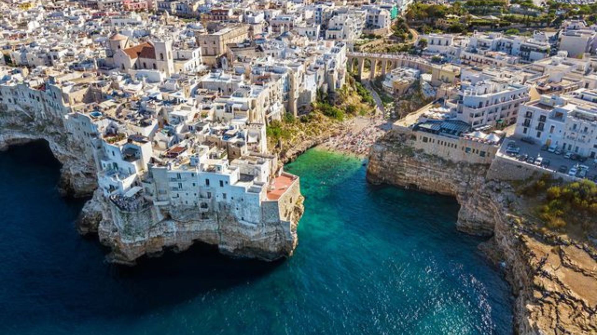 Polignano - beautiful places in Italy