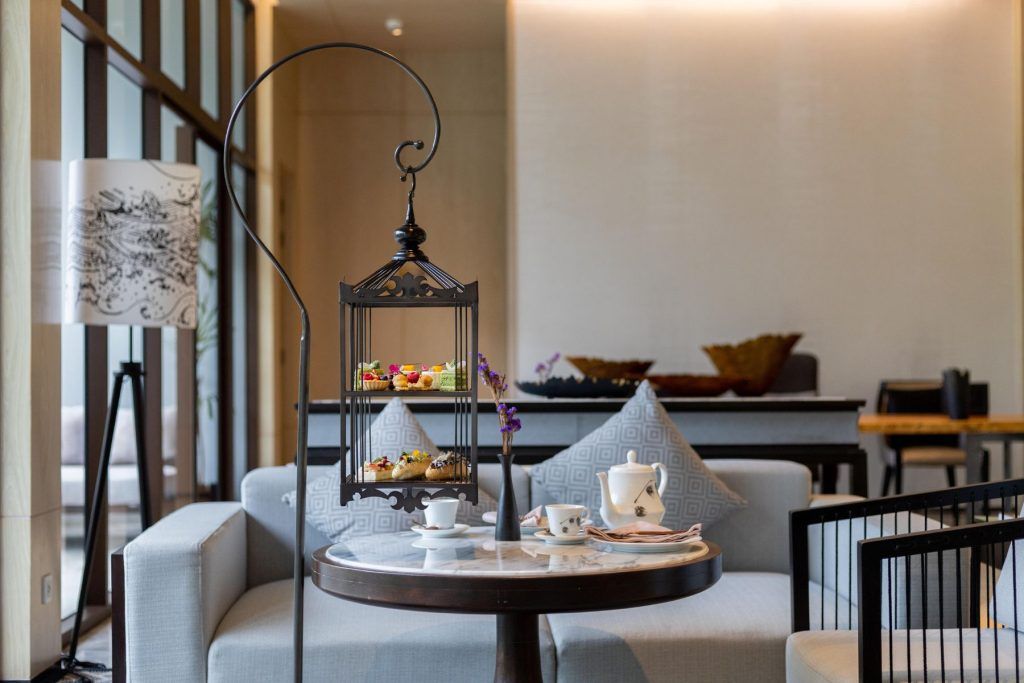 Devas' Lounge