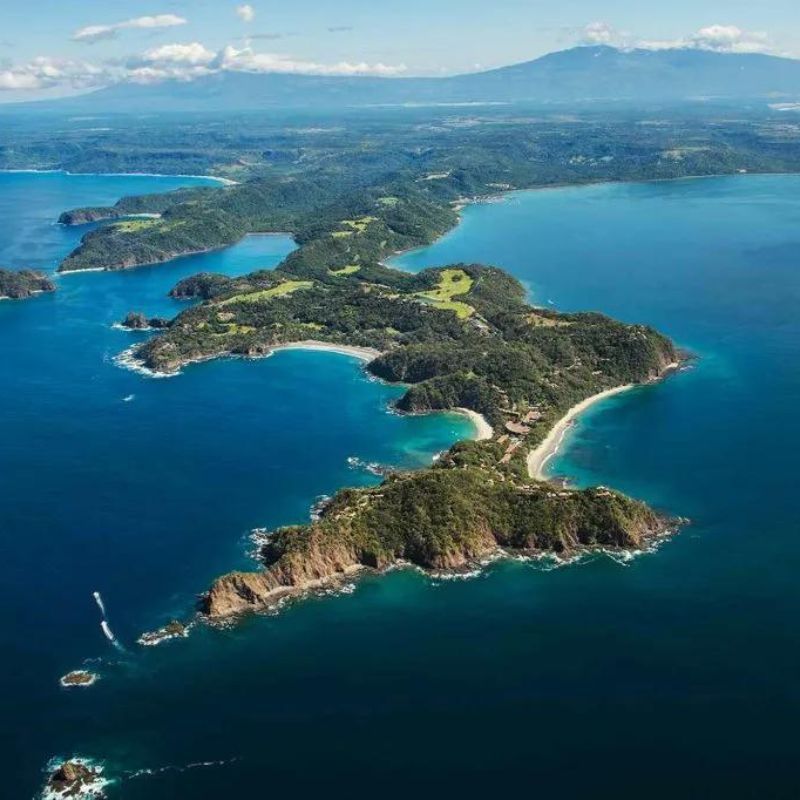 This Peninsula In Costa Rica Has Stunning Beaches And Luxury Resorts