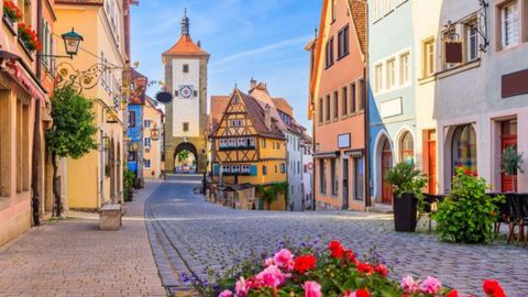 Best Places To Visit In Germany For Mountain Views, Medieval Towns, And Moving Historic Sites