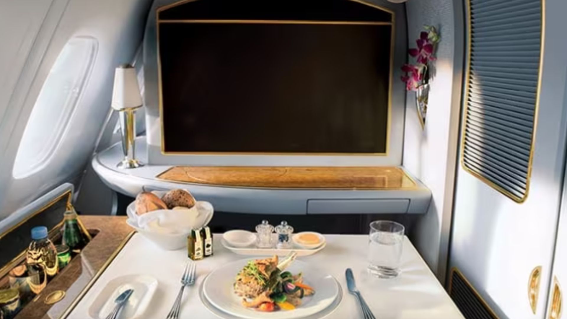 New First Class Suites In These Airlines Promise Luxury In The Sky 7007