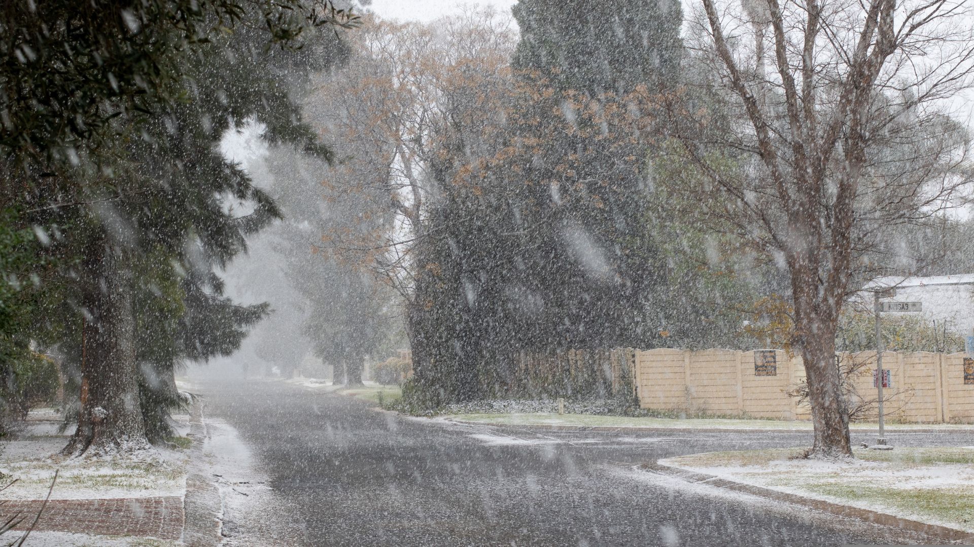 Johannesburg Witnesses Snow For The First Time In Over A Decade