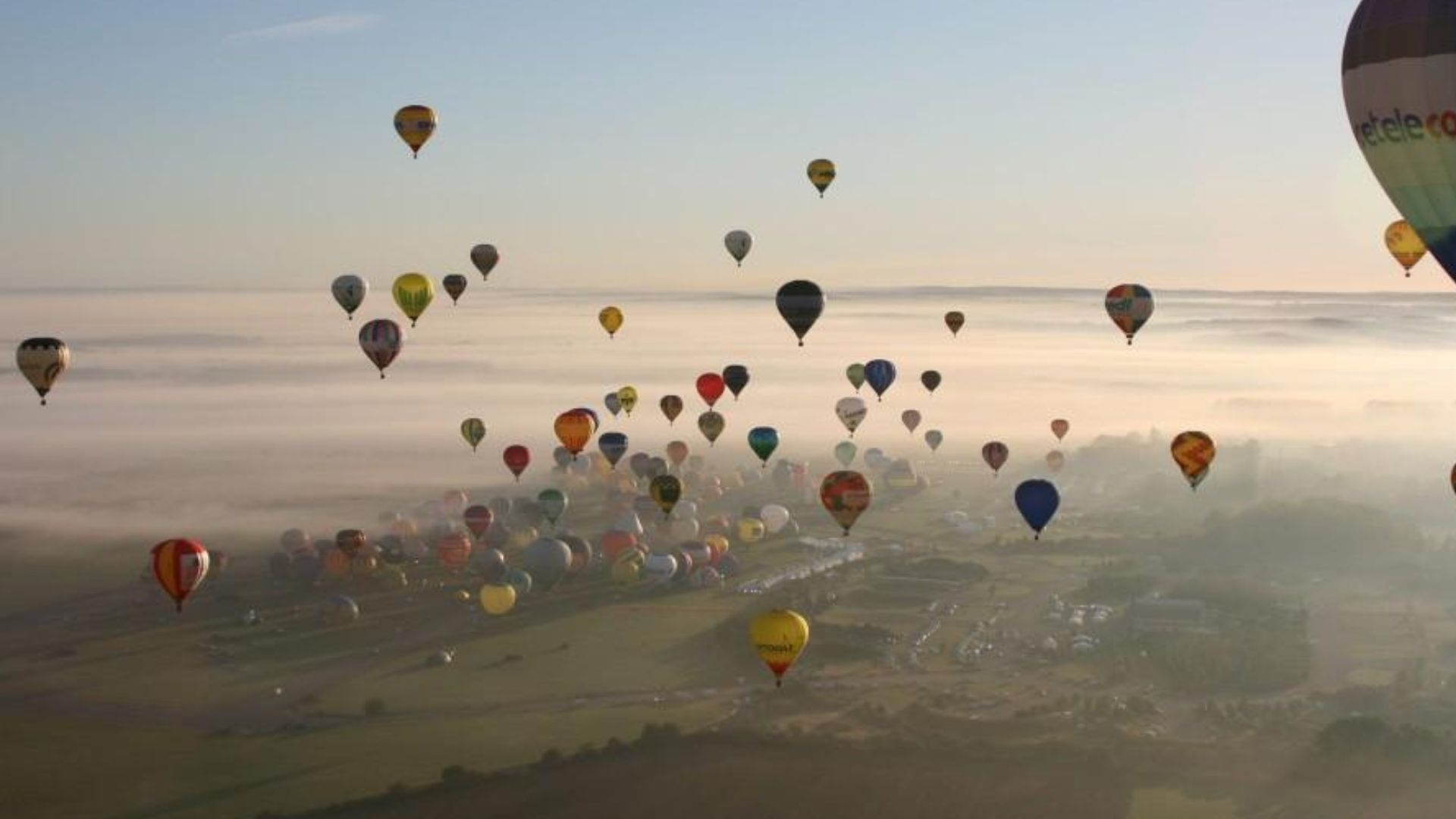 Best Hot Air Balloon Festivals Around The World