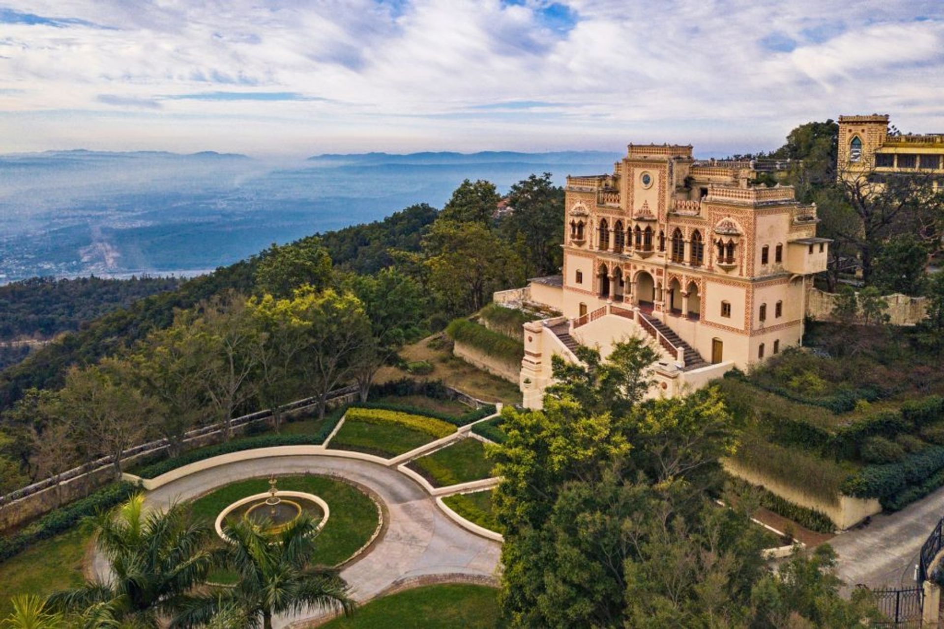 Ananda T R We Spent a Week in India’s Most Exclusive Wellness Retreat