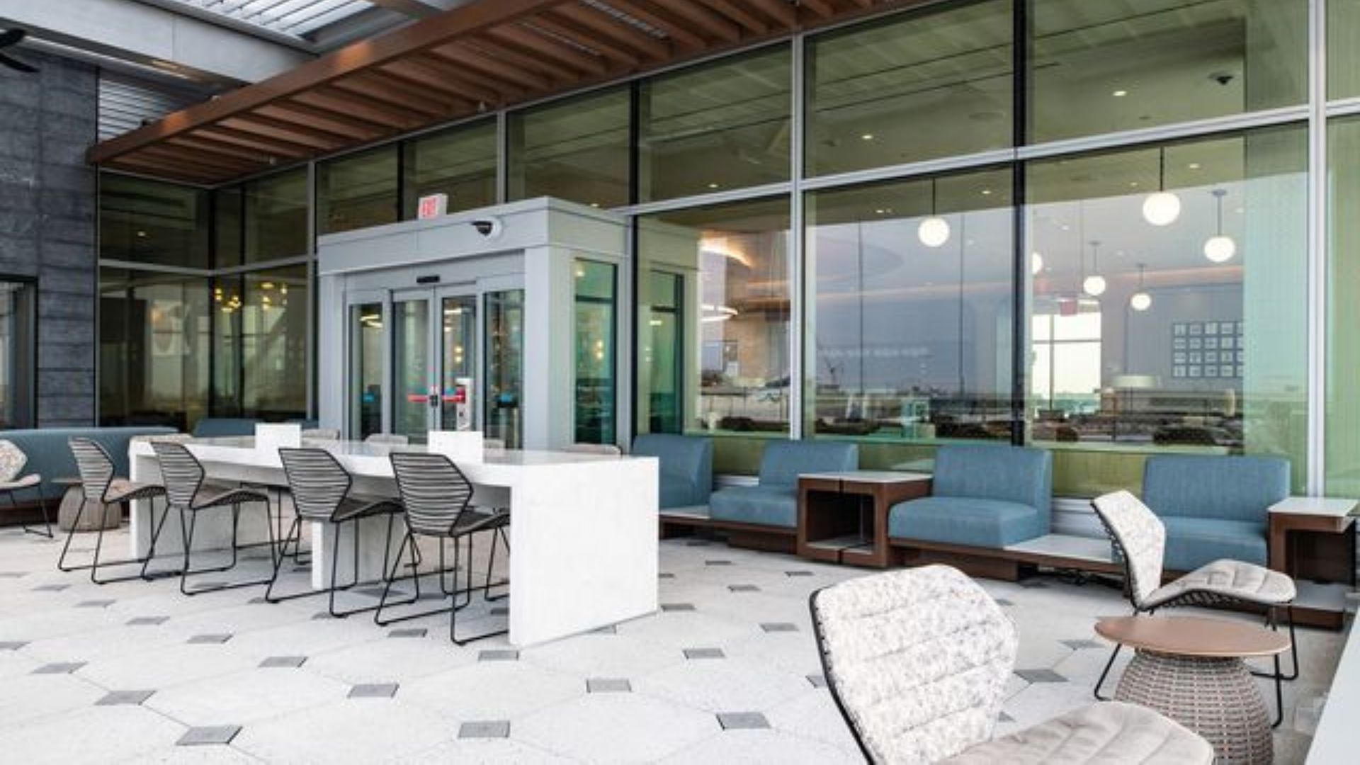 Delta Debuts New Sky Club Lounge At JFK