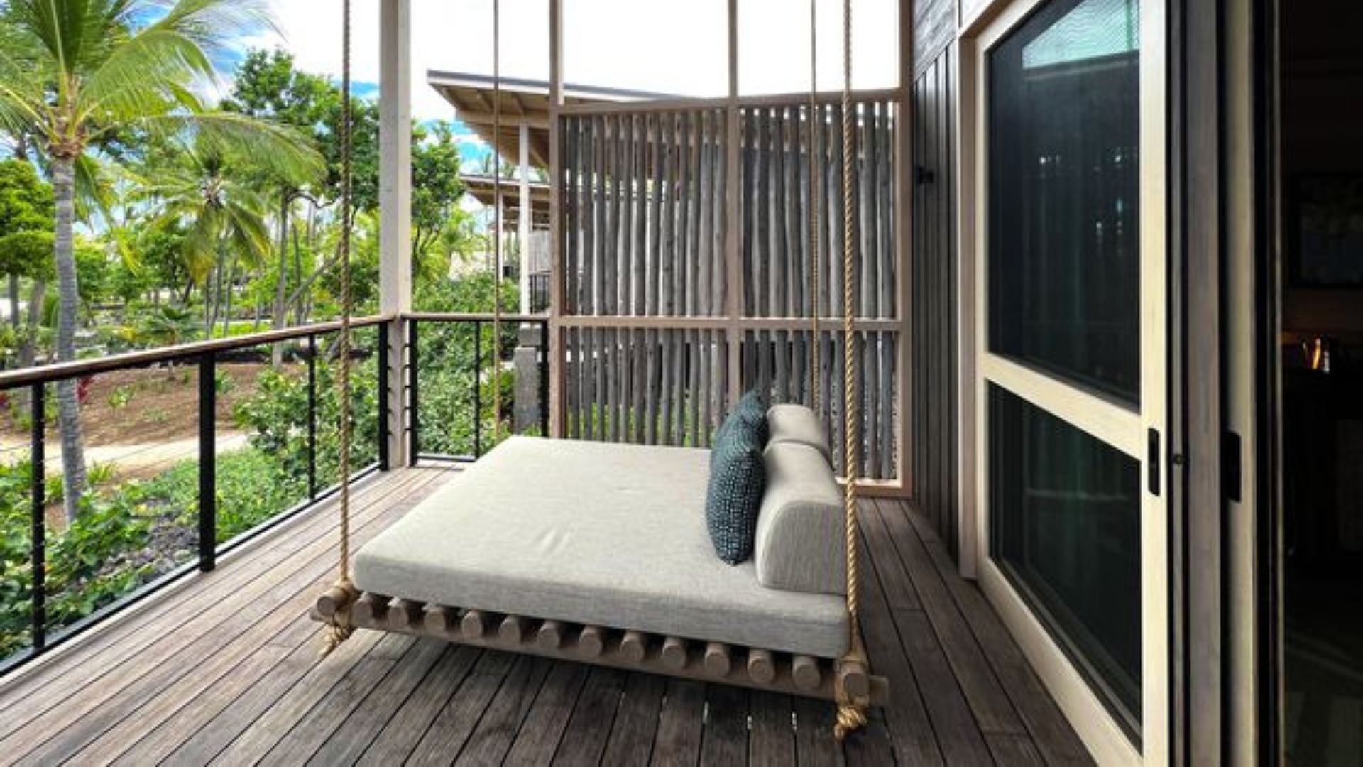 Off Grid Luxury Hawaii Reference: This Luxury Resort In Hawaii Used To Be An Off