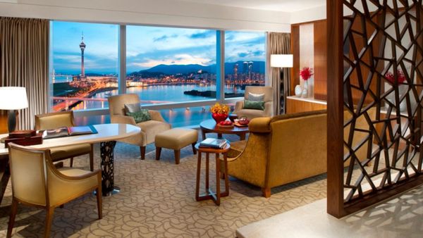 Discover the ‘Las Vegas of Asia’ With Special Stay Promotions Through the End of the Year at Mandarin Oriental, Macau