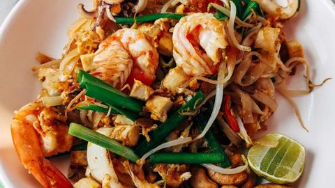 The Most Underrated Thai Dishes To Order Instead Of Pad Thai