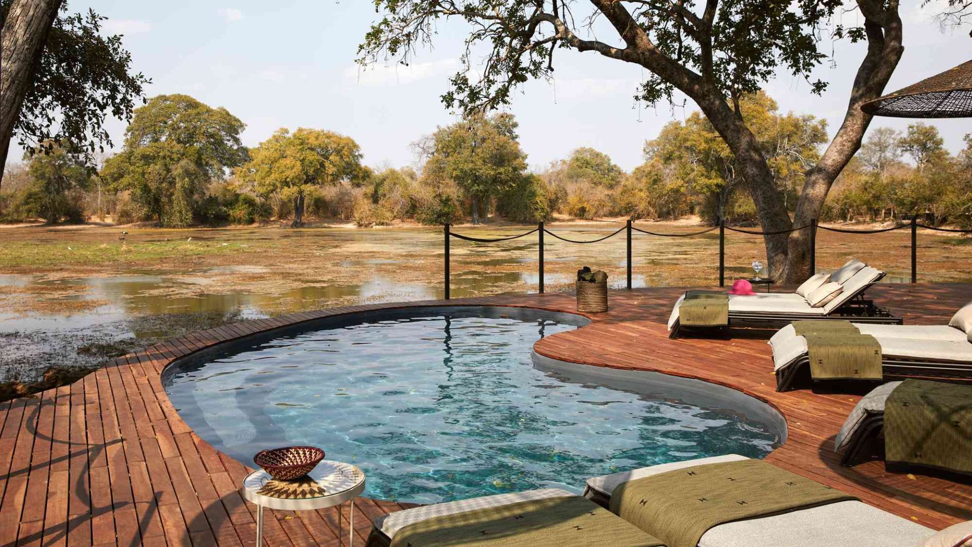 luxury camp in Zimbabwe