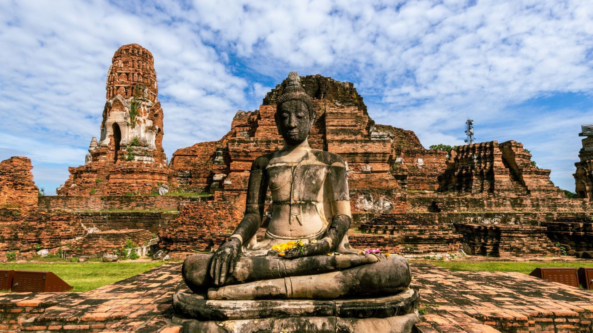 Famous Temples in Thailand - 10 Most Beautiful Temples Of Thailand