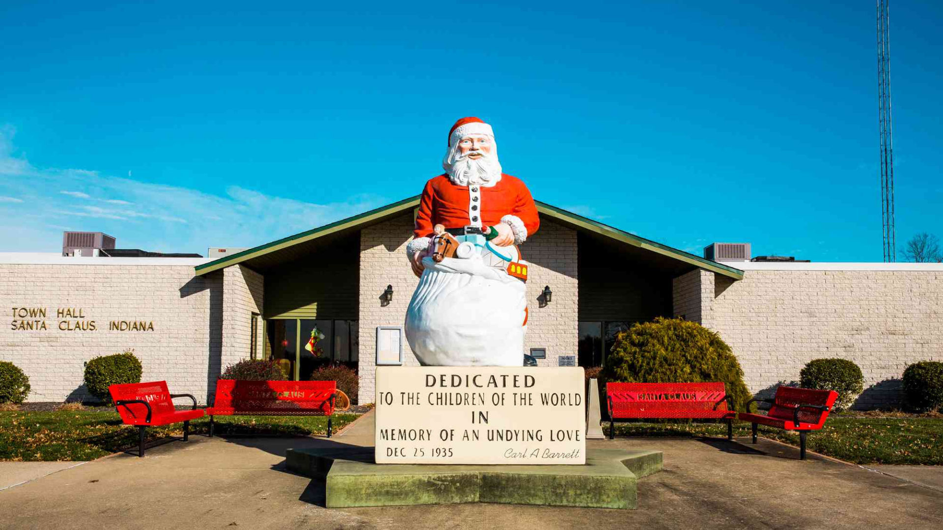 Santa claus town in US