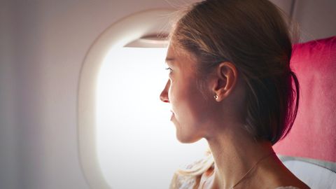A Jet-Setter's Beauty Guide: The Best In-Flight Skincare Routine To Follow