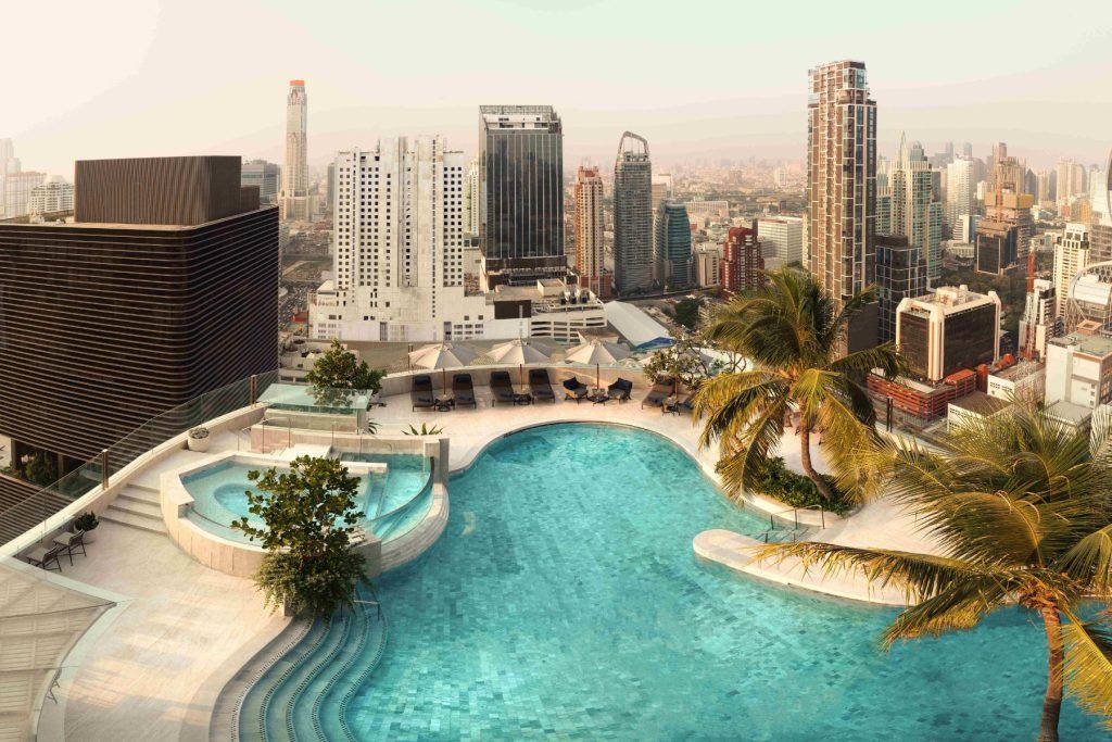 Oasis Pool. Courtesy of InterContinental Bangkok