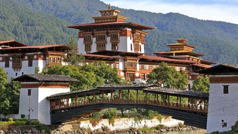 不丹取消强制保险，让旅行变得更加便捷； 详情请点击此处
