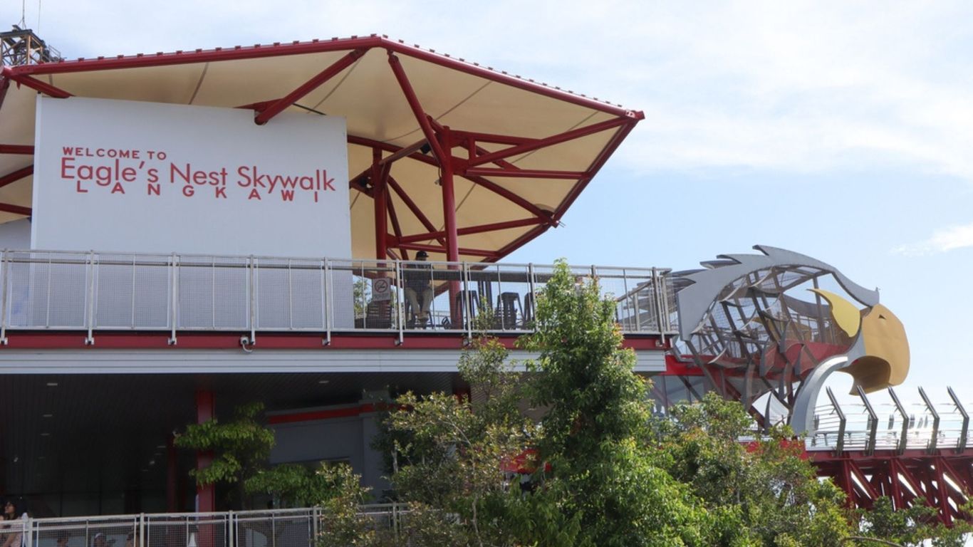 World's Longest Free Standing Skywalk With Glass Bottom In Langkawi