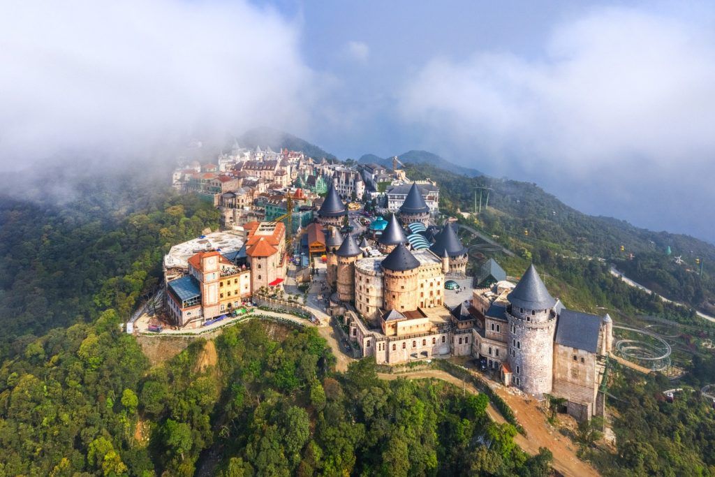 巴拿山，越南岘港著名旅游胜地。 由马来西亚航空提供