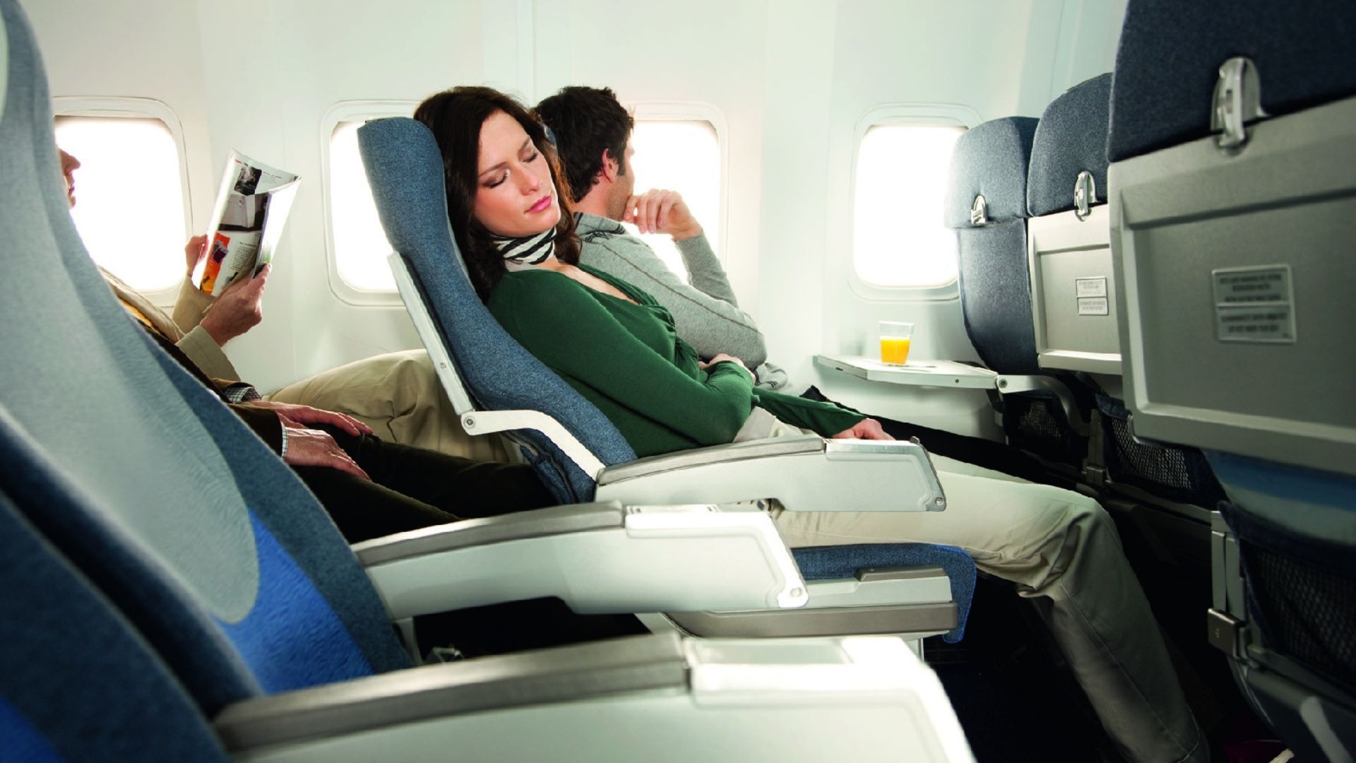 When Can You Recline Your Airplane Seat? Here's What Experts Say