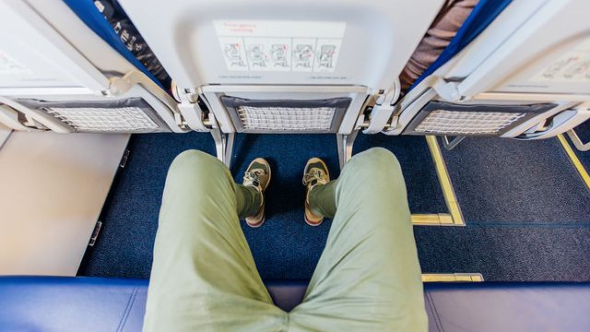 A Flight Attendant Shares Unwritten Rules For Unoccupied Middle Seats