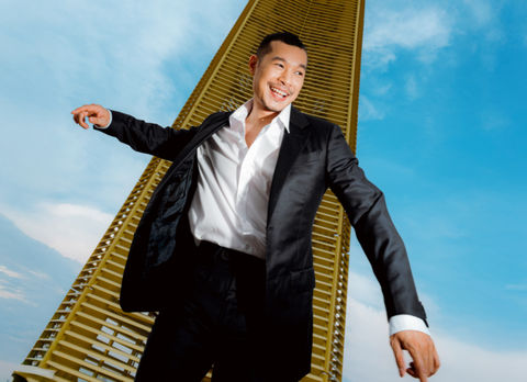 How Tayme Thapthimthong Became the Heart of The White Lotus